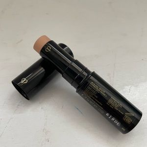 Clé de Peau Beauté The Concealer in colour Beige (3N)